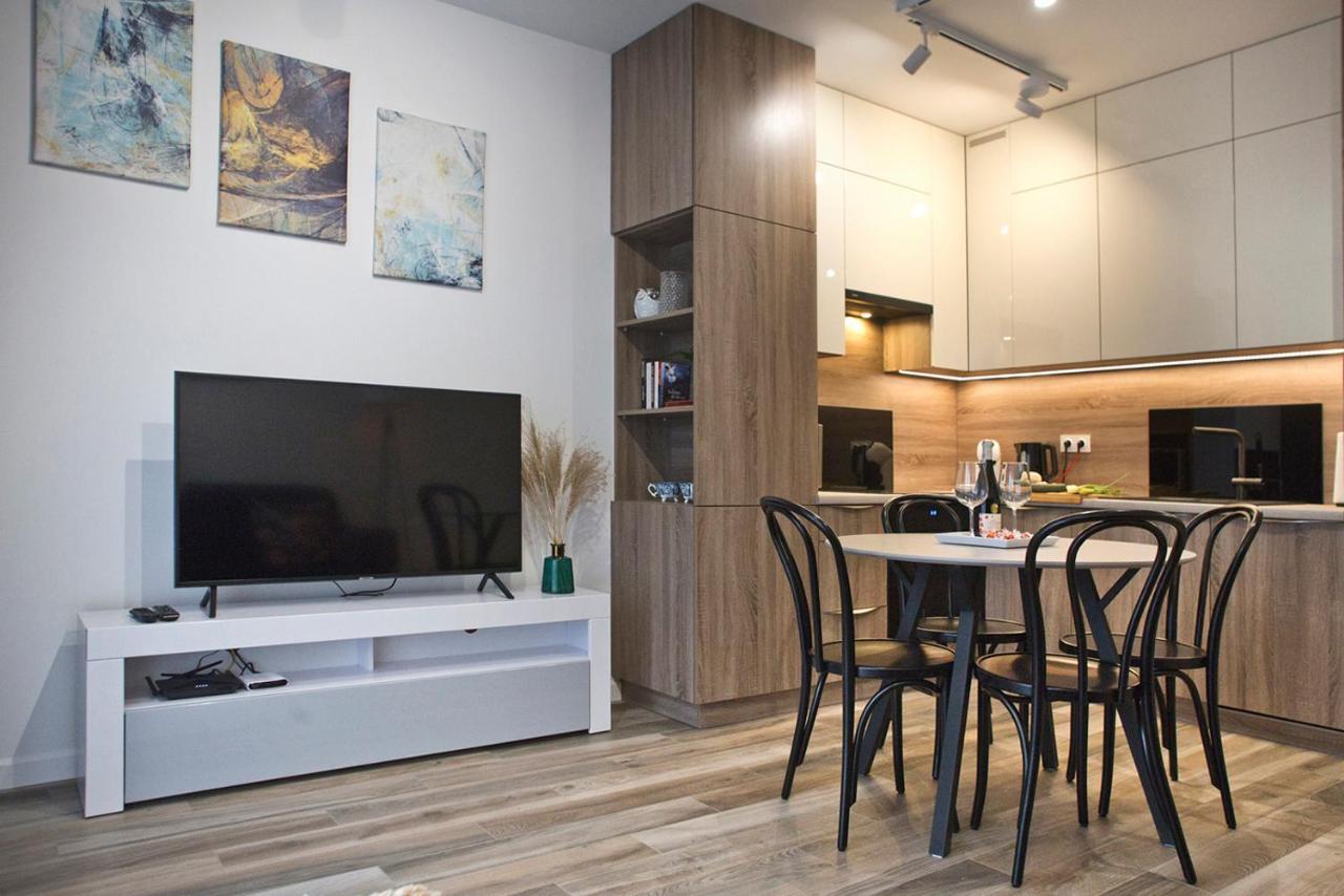 Goclaw P&O Serviced Apartments Warszawa Eksteriør billede